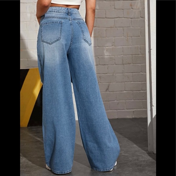 90s Wide Leg Distressed Jeans - Picture 7 of 7